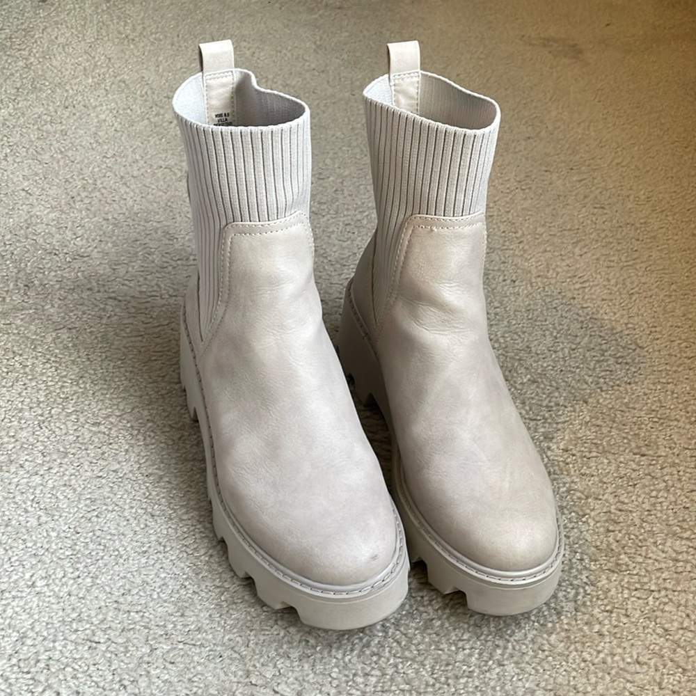 Dolce Vita booties